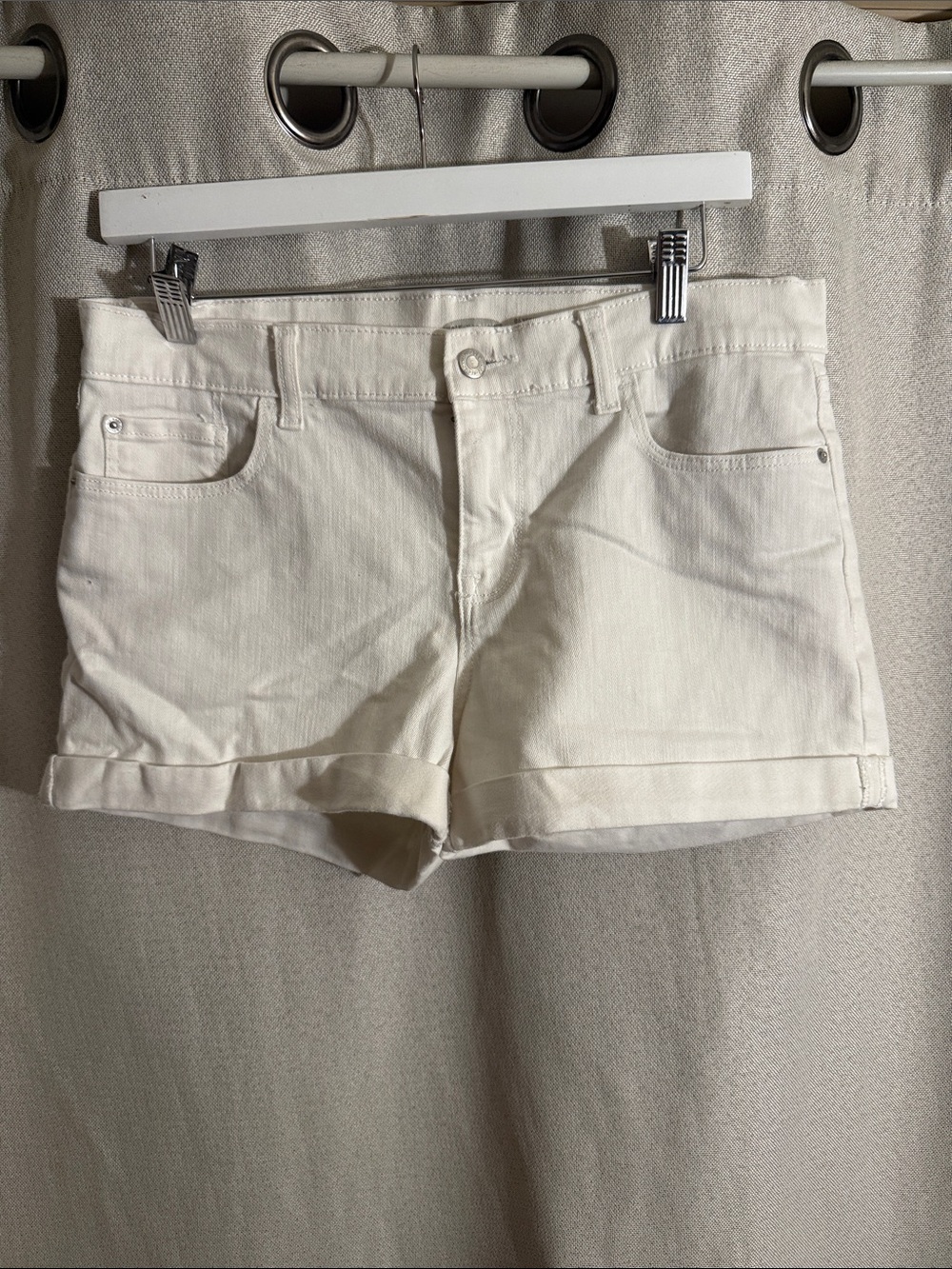 Old Navy White Roll-Cuff Denim Shorts